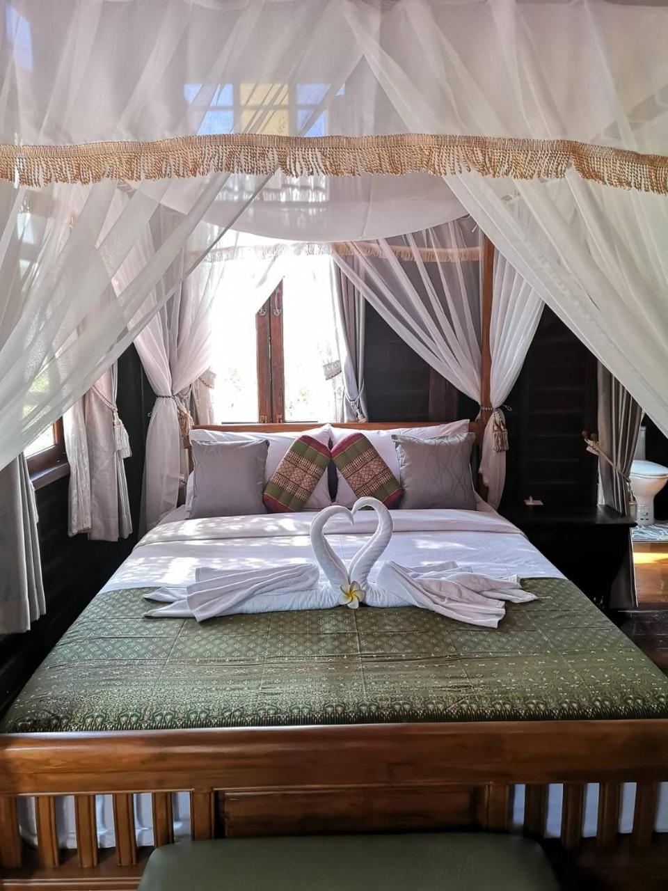 Baan Sithepaban Guesthouse Phitsanulok Luaran gambar