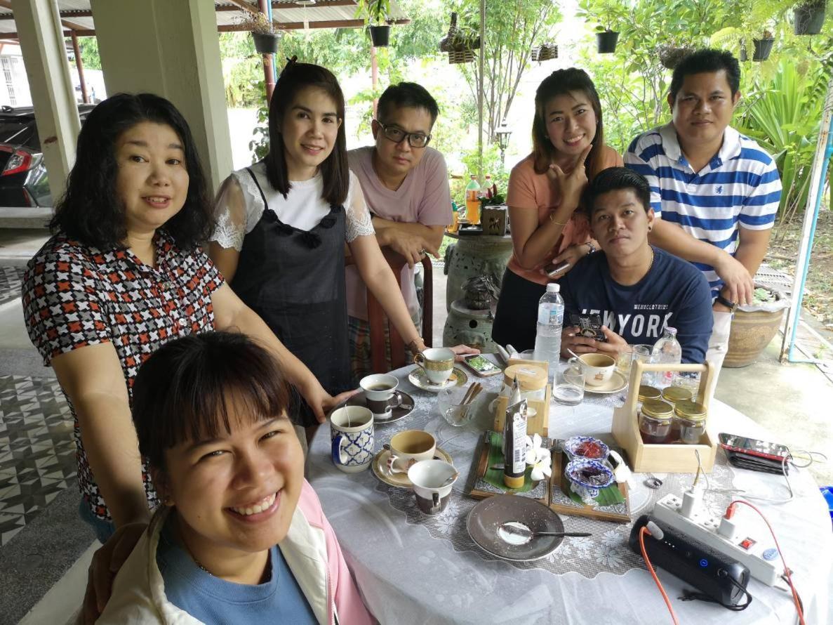 Baan Sithepaban Guesthouse Phitsanulok Luaran gambar